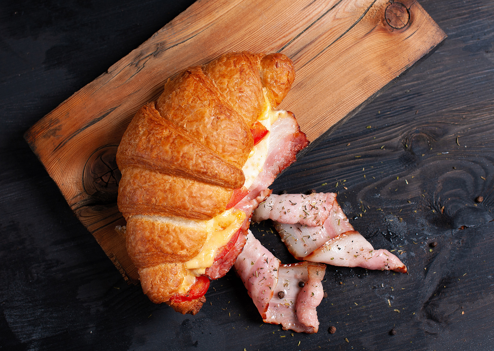 croissant z szybka i serem Russell Hobbs